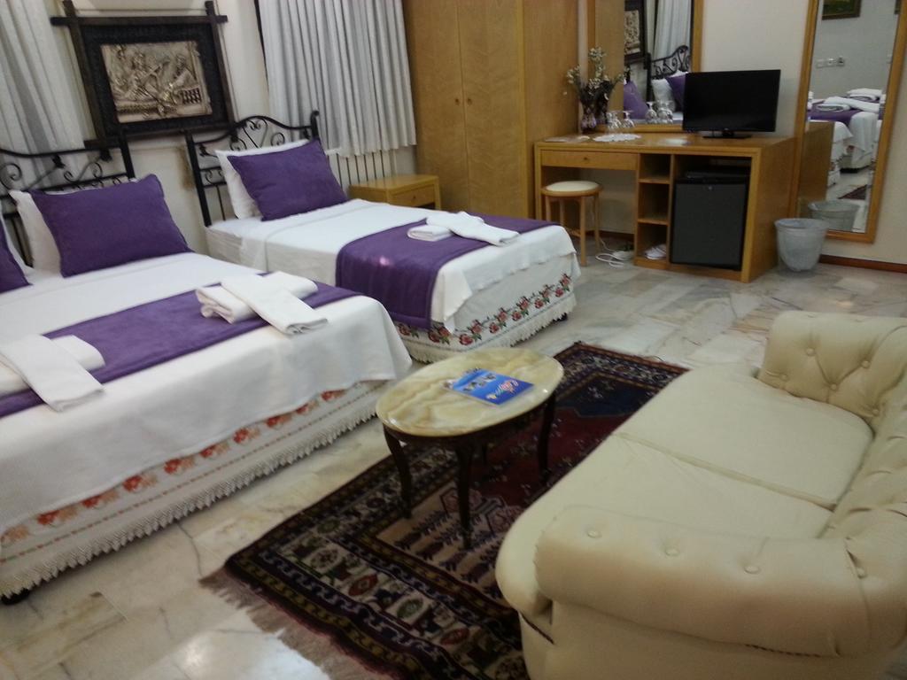 Antik Motel Alaçatı Extérieur photo