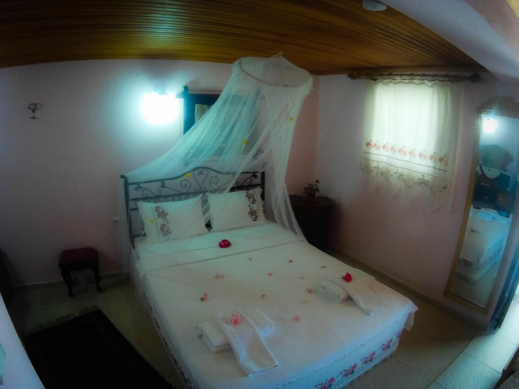 Antik Motel Alaçatı Extérieur photo