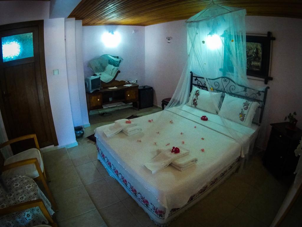 Antik Motel Alaçatı Extérieur photo